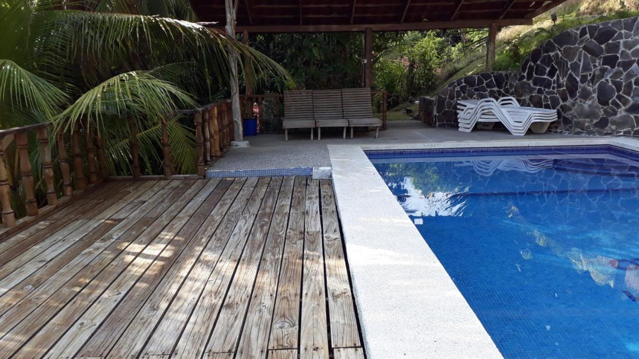 Hotel Iguana Libre à Dominical Extérieur photo